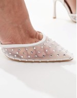 embellished heeled shoes in white