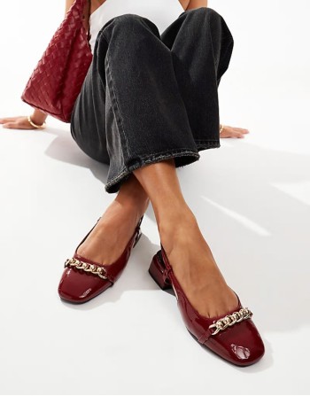 Lion slingback ballet in burgundy