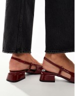 Lion slingback ballet in burgundy
