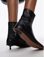 Noah premium leather heeled smart boot in black