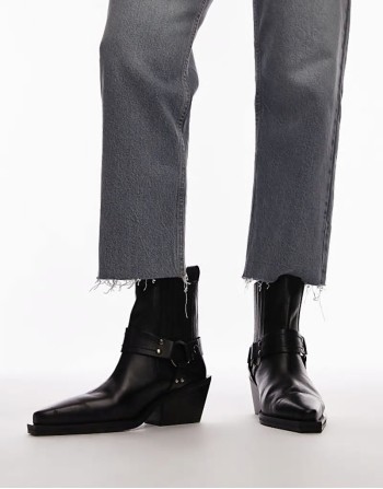 Maxy leather western boots with harness in black