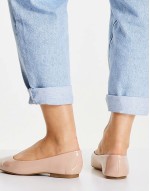 Lucky pointed ballet flats in beige
