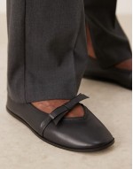 soft leather bow detail flat ballet pumps in black