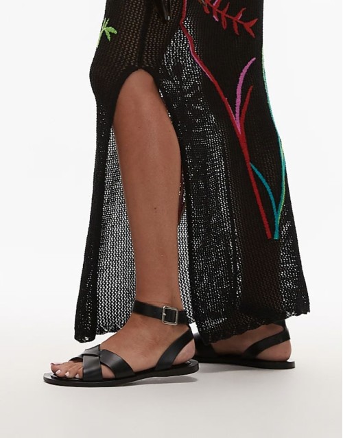 leather cross over strap detail sandal in black